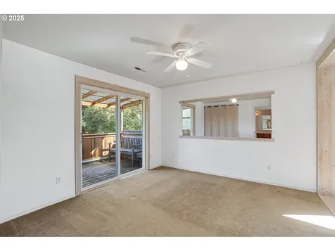 19293 Windmill Drive Oregon City OR 97045