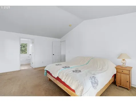 19293 Windmill Drive Oregon City OR 97045