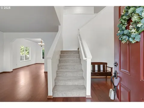 19293 Windmill Drive Oregon City OR 97045