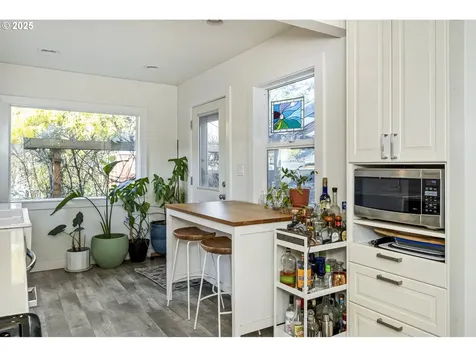 10361 NE Sacramento Street Portland OR 97220