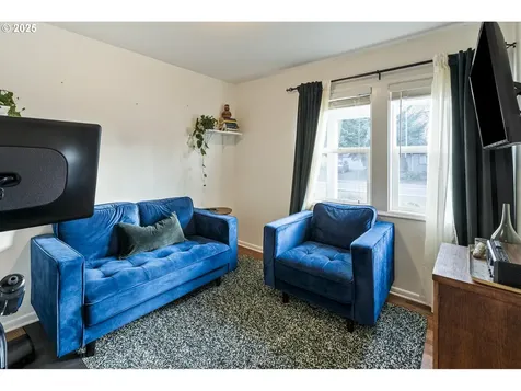 10361 NE Sacramento Street Portland OR 97220