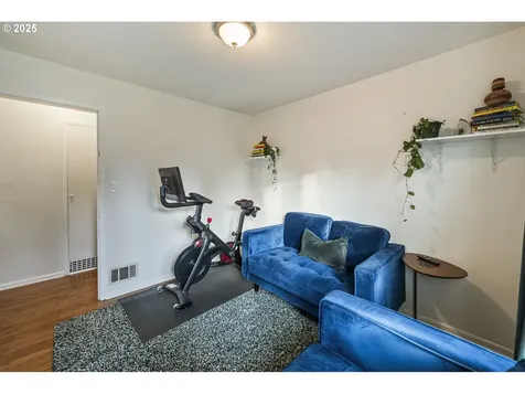 10361 NE Sacramento Street Portland OR 97220