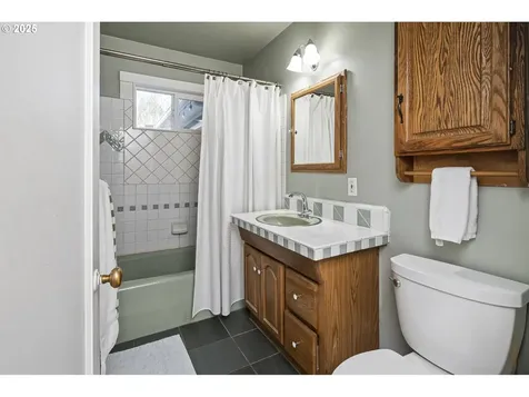 10361 NE Sacramento Street Portland OR 97220