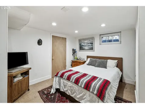 10361 NE Sacramento Street Portland OR 97220