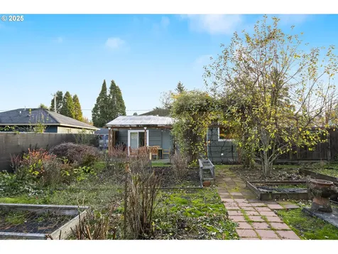 10361 NE Sacramento Street Portland OR 97220