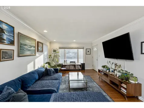 10361 NE Sacramento Street Portland OR 97220