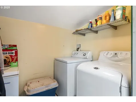 916 B Street Vader WA 98593