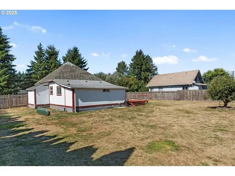 916 B Street Vader WA 98593