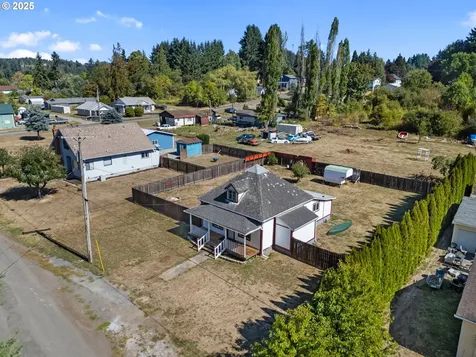 916 B Street Vader WA 98593