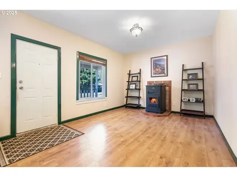 916 B Street Vader WA 98593