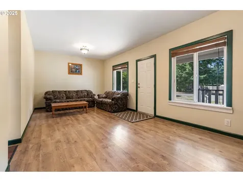 916 B Street Vader WA 98593