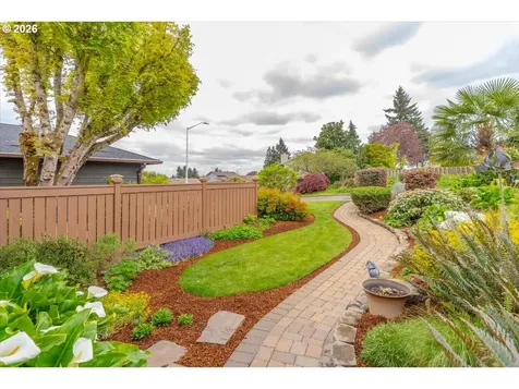 5240 Chapman Street S Salem OR 97306