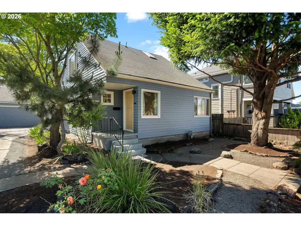 5235 NE 16th Avenue Portland OR 97211