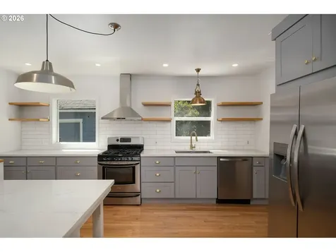 5235 NE 16th Avenue Portland OR 97211