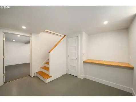 5235 NE 16th Avenue Portland OR 97211
