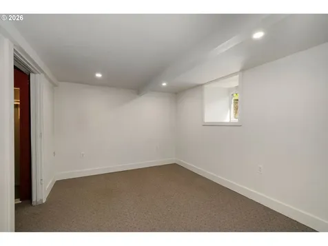 5235 NE 16th Avenue Portland OR 97211