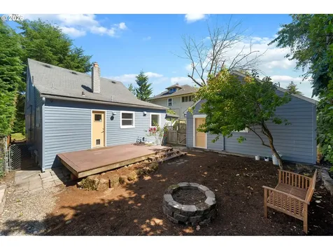 5235 NE 16th Avenue Portland OR 97211