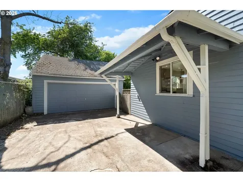 5235 NE 16th Avenue Portland OR 97211