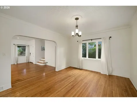 5235 NE 16th Avenue Portland OR 97211