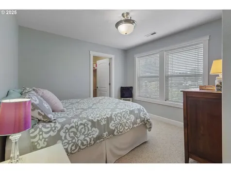 12919 NE 37th Court Vancouver WA 98686