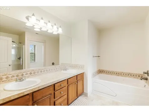 13456 SE Autumnwood Lane Happy Valley OR 97086