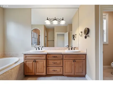 4331 SE 166th Court Vancouver WA 98683