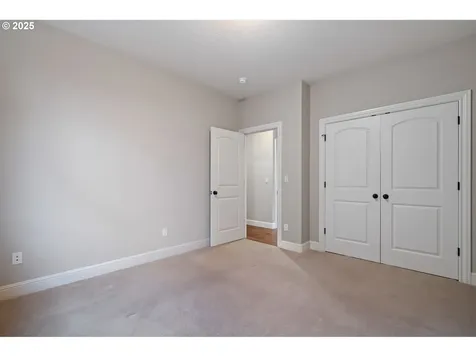 4331 SE 166th Court Vancouver WA 98683