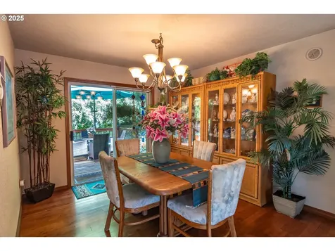 169 NW Brent Court Roseburg OR 97471