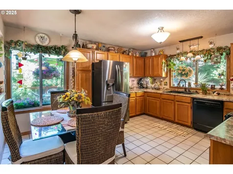 169 NW Brent Court Roseburg OR 97471