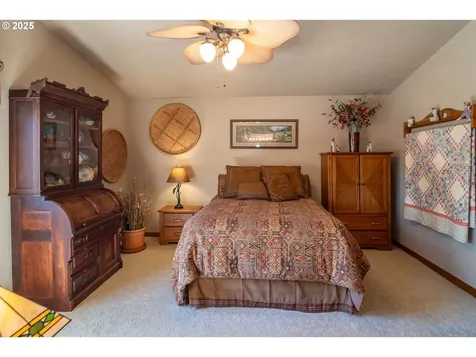 169 NW Brent Court Roseburg OR 97471