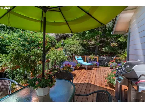 169 NW Brent Court Roseburg OR 97471