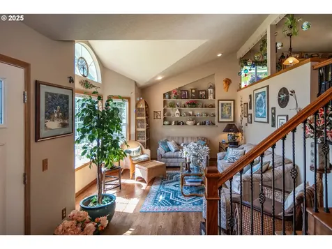 169 NW Brent Court Roseburg OR 97471
