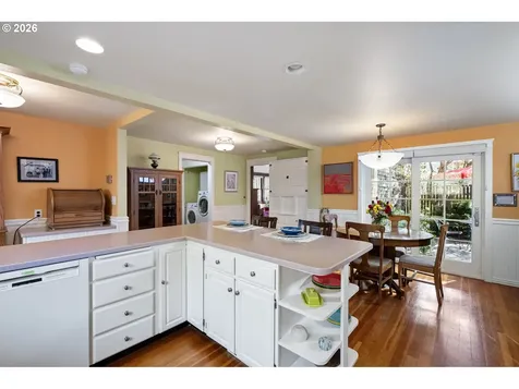 2050 Friendly Street Eugene OR 97405