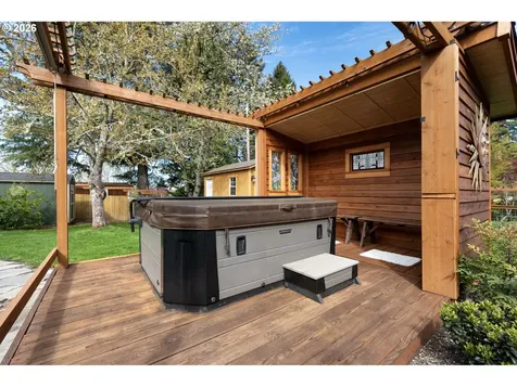 2050 Friendly Street Eugene OR 97405