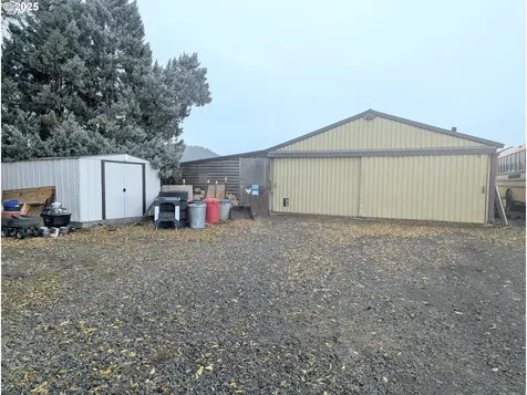 71564 Palmer Junction Road Elgin OR 97827