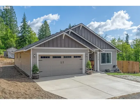 110 Axis Road Castle Rock WA 98611