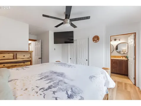 110 Axis Road Castle Rock WA 98611