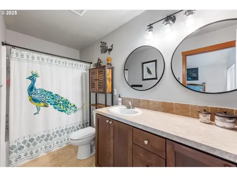 110 Axis Road Castle Rock WA 98611