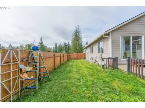 110 Axis Road Castle Rock WA 98611