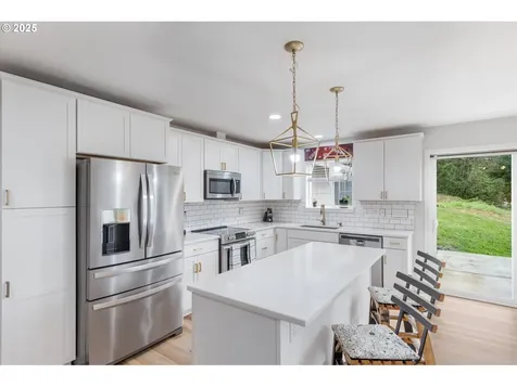 110 Axis Road Castle Rock WA 98611