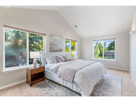 808 9th Street Hood River OR 97031