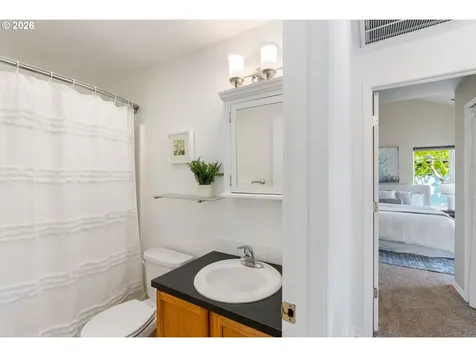 808 9th Street Hood River OR 97031