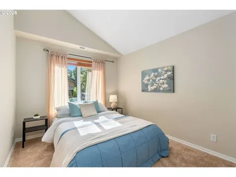 808 9th Street Hood River OR 97031