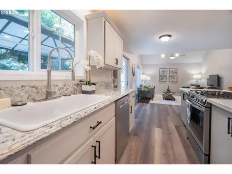 20879 SW Lillian Court Beaverton OR 97007