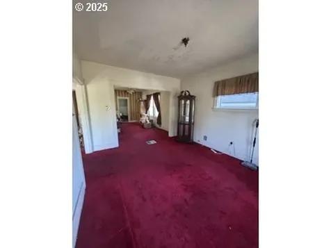 3627 NE 9th Avenue Portland OR 97212