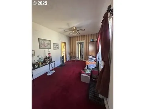 3627 NE 9th Avenue Portland OR 97212