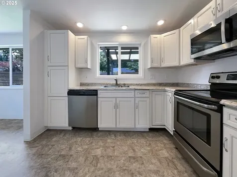 1821 NE 157th Avenue Portland OR 97230