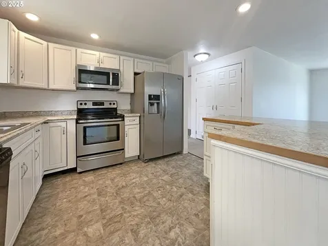 1821 NE 157th Avenue Portland OR 97230