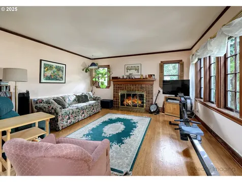 1130 SE 73rd Avenue Portland OR 97215