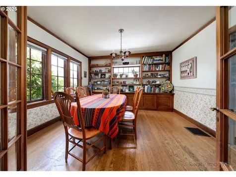 1130 SE 73rd Avenue Portland OR 97215